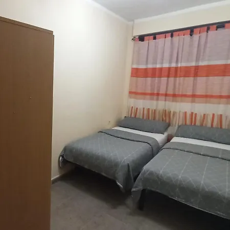 Los Cristianos,room In A Shared * Arona (Tenerife)